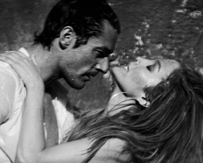 Jennifer Lopez Sensual di Klip Terbaru