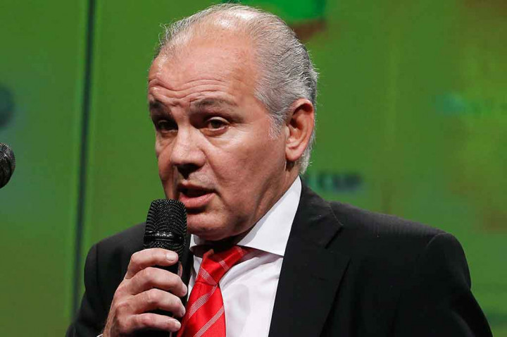 Sabella Kesulitan Racik Skuat Inti