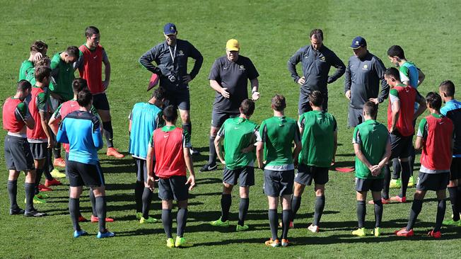 Postecoglou Pangkas Skuat Australia 