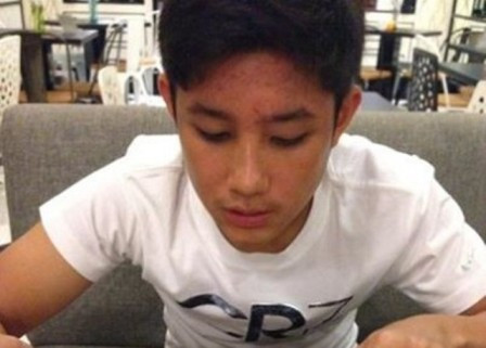 Teuku Rasya Bisnis Jual Beli Handphone