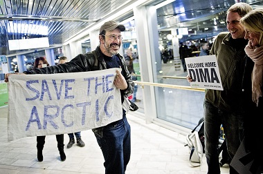 Tujuh Aktivis Greenpeace Diusir dari Anjungan Minyak Arktik