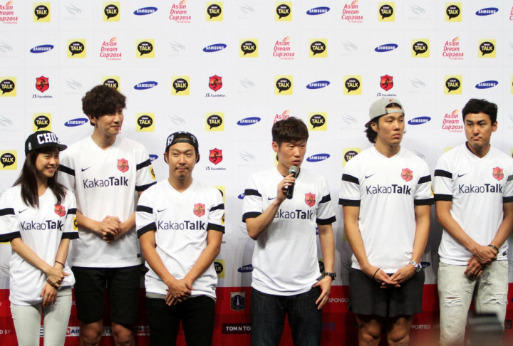 Setelah K-Pop, Suporter Sambut  