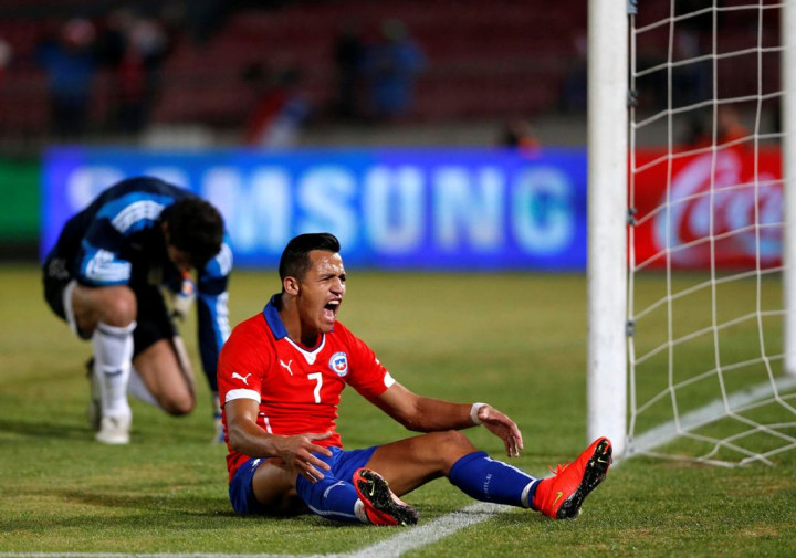 Liverpool dan United Kompak Tawar Sanchez