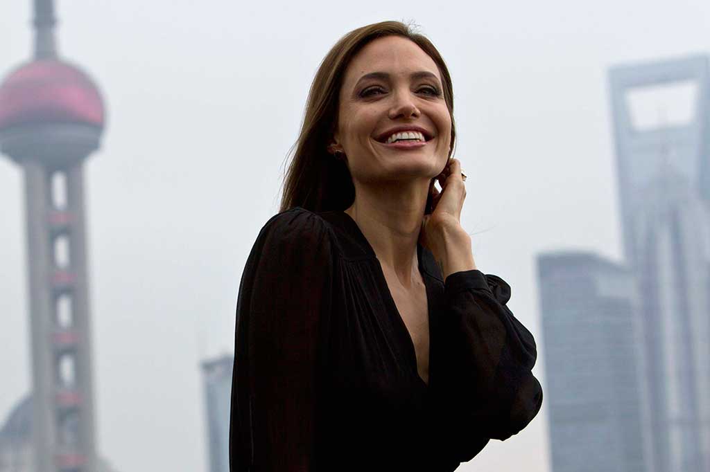 Angelina Jolie Promosikan Maleficent di Tiongkok