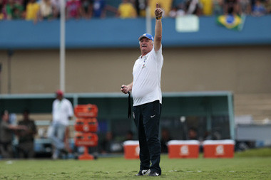 Scolari belum Puas dengan Performa Brasil 