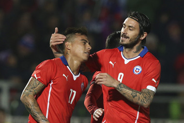 Sanchez Pimpin Cile Kalahkan Irlandia Utara 2-0