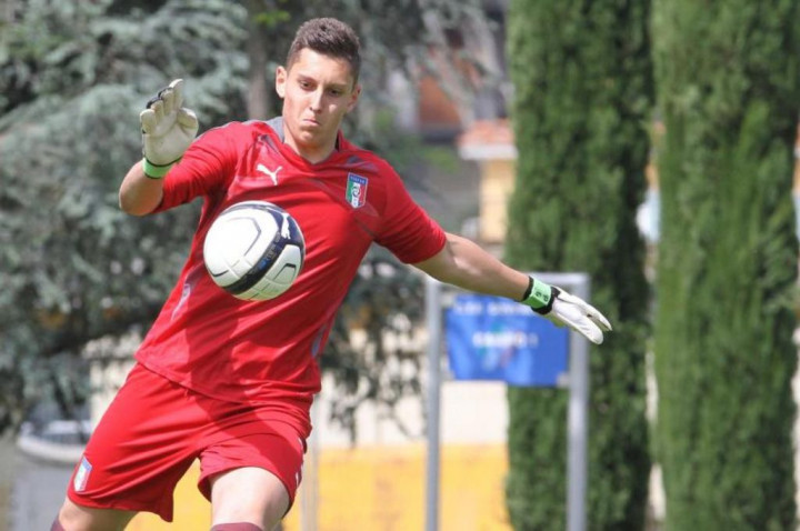 Kiper Muda MU Jajal Serie A