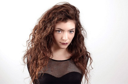 Lorde Racik Lagu untuk Album Baru 