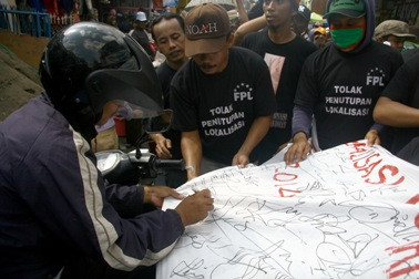 Komnas HAM Dengarkan Keluh Kesah Warga Dolly