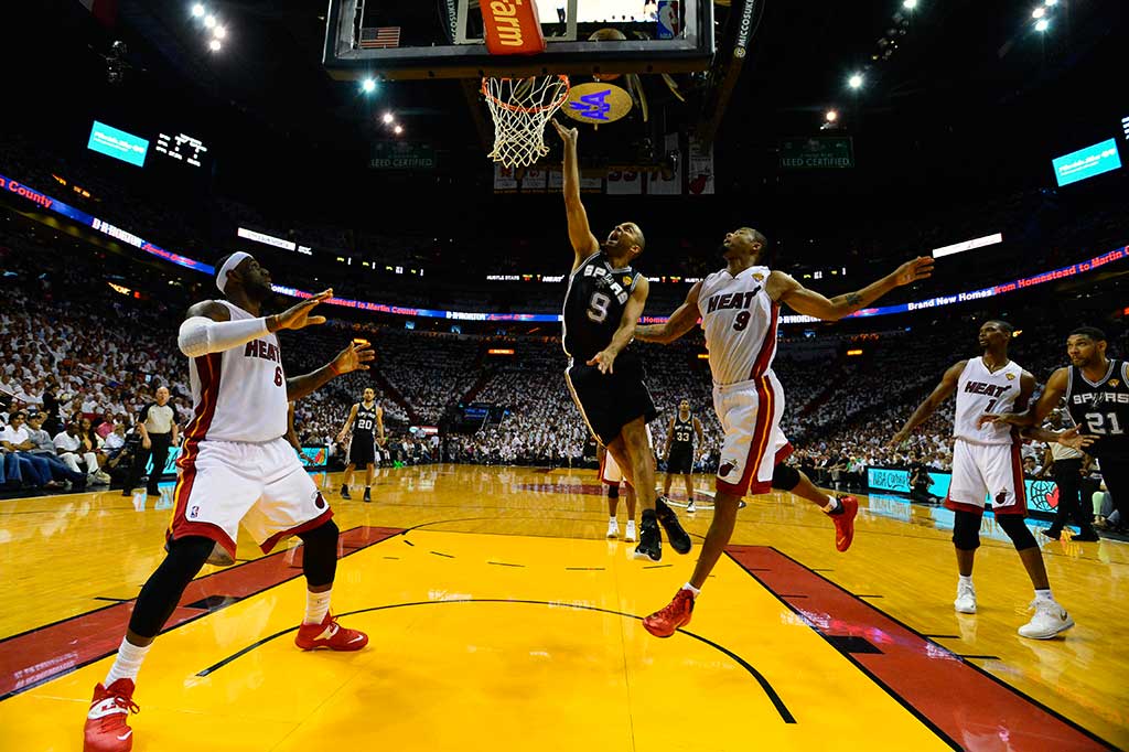 Spurs Menang Telak Atas Heat