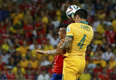 Cahill Perkecil Ketertinggalan Australia