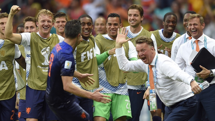 Van Gaal: Pakai 4-3-3 Lawan Spanyol Itu Sia-Sia