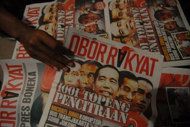 Berita Obor Rakyat Dianggap Bisa Untungkan Jokowi