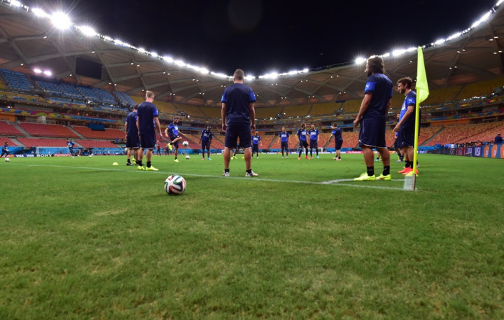 Lapangan Laga Inggris vs Italia Memprihatinkan 