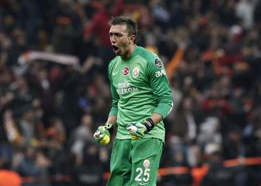 Muslera Optimistis Uruguay Ulangi Prestasi Piala Dunia 1950