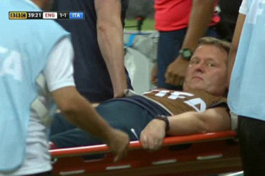 Terlalu Heboh Rayakan Gol Sturridge, Fisioterapis Timnas Inggris Cedera