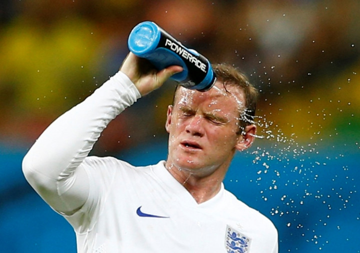Analisa Mourinho Soal Performa Buruk Rooney Lawan Italia
