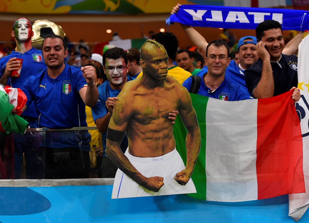Balotelli kembali ke Inggris musim panas ini?.(foto:AFP/Fabrice Coffrini)