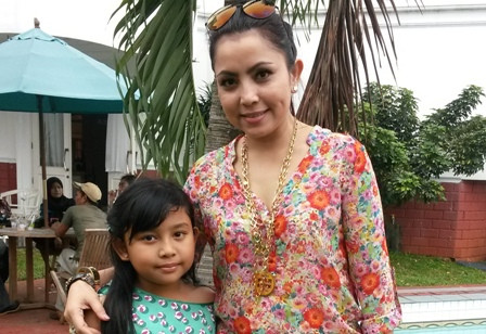 Wah! Mayangsari Ajak Anak Nyanyi di Album Baru    