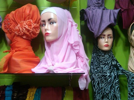 Ramadan Datang, Hijab Fatin dan Angel Lelga <i>Ngetren</i>