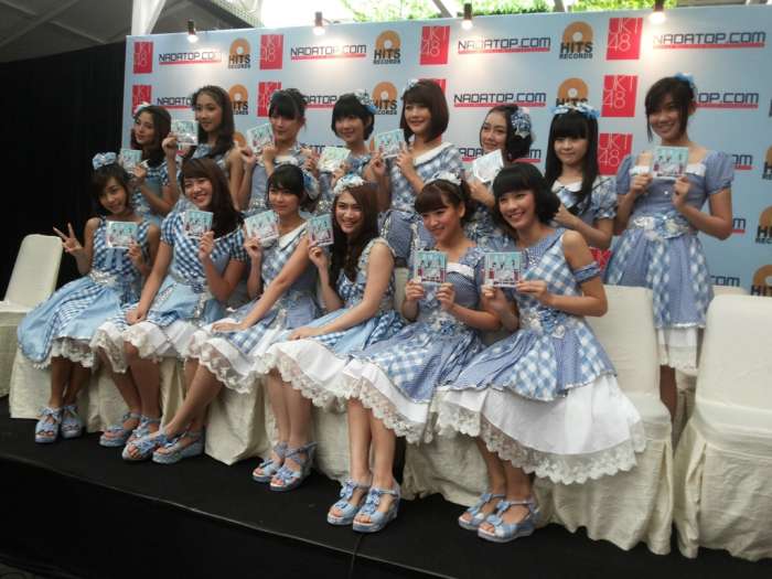 JKT48 Sabet Dua Piala AMI Awards