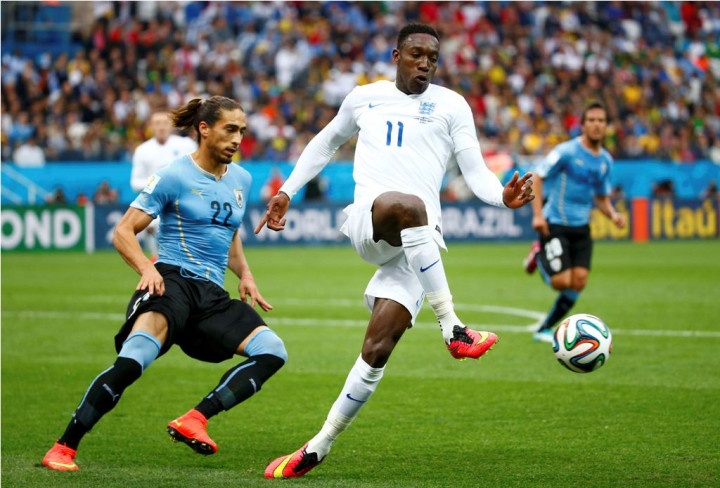 Babak I: Gol Suarez Teror Nasib Inggris      