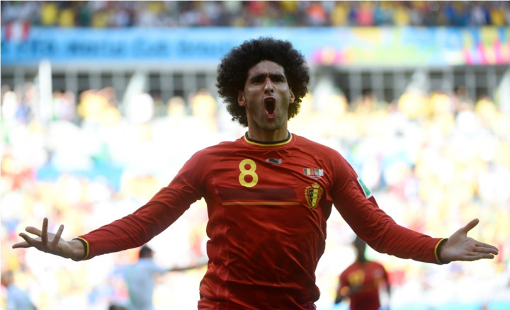 Tak Peduli Nasibnya, Fellaini Memilih Bertahan di United 