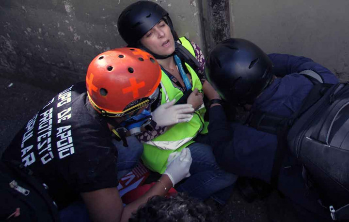 Wartawan Jadi Sasaran Empuk Aksi Kekerasan Polisi