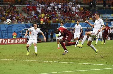 Gol Telat Silvestre Varela Selamatkan Portugal