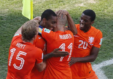 Menang 2-0, Belanda Juara Grup B