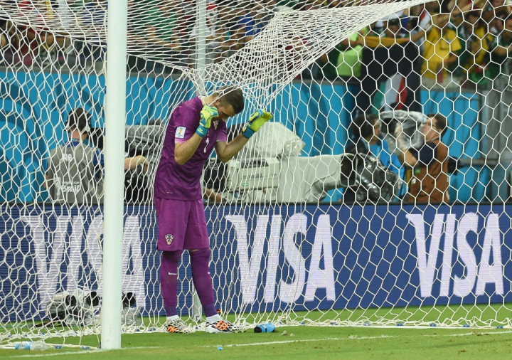 VIDEO : Gol-Gol di Laga Terakhir Grup A