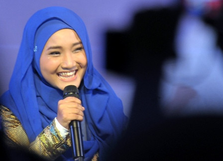 Fatin Rilis Album & Buku Religi Sekaligus