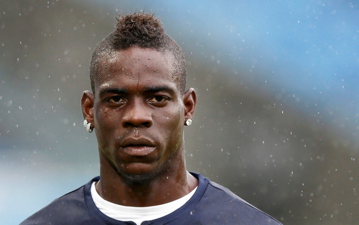Balotelli: Bukan Soal Saya vs Suarez! 