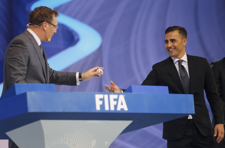 Cannavaro Tertarik Melatih Italia