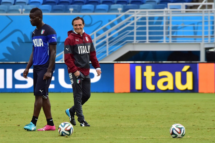 Balotelli: Kami Hitam, Tetapi Kami Cahaya Terang