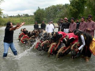 ​Perang Air, Tradisi Penyucian Diri sebelum Puasa