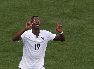 Deschamps Puji Pogba