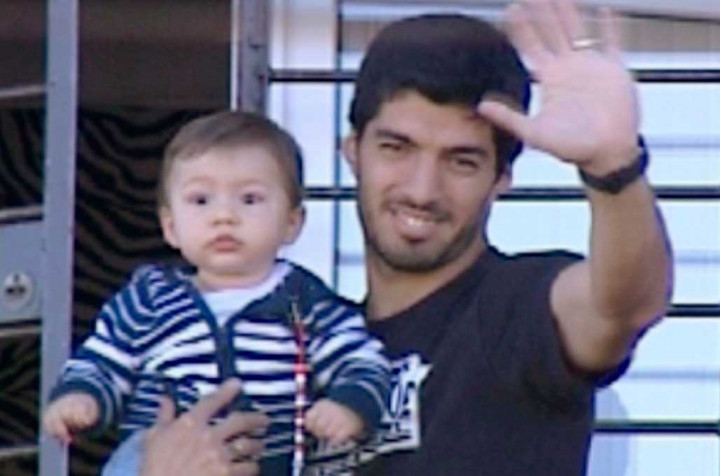 Serius Pinang Suarez, Barcelona Sodorkan Rp1,6 Triliun  