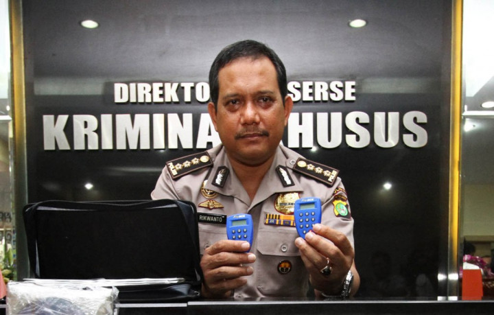 Polisi Pelajari Isi Percakapan dari 3 HP  