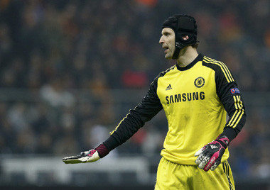 Agen: Cech akan Bertahan di Chelsea