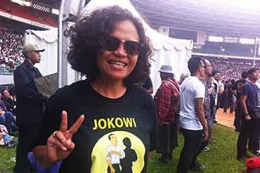 Mira Lesmana Jatuh Hati Kepada Jokowi