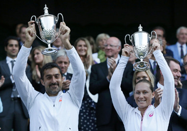 Duet Zimonjic dan Stosur Juara Ganda Campuran Wimbledon