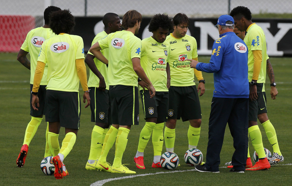 REUTERS/Marcelo Regua