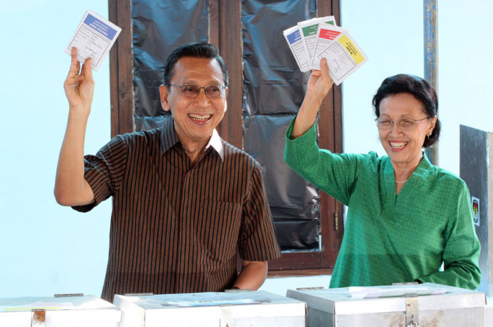 Wapres Boediono Nyoblos di Yogyakarta