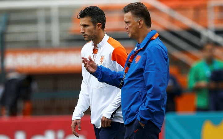 Van Persie Terancam Absen Kontra Argentina 