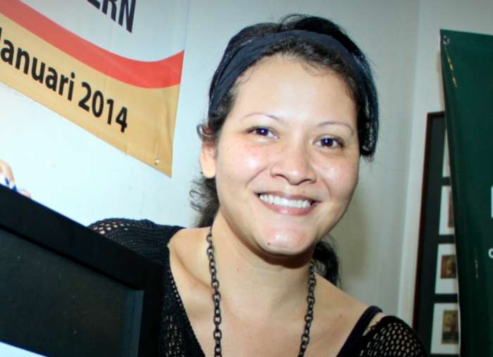Pilpres, Melanie Subono Bagikan Hadiah  