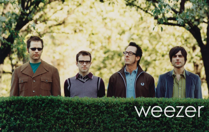 Weezer Bocorkan Single di Album Baru