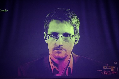 Rusia akan Perpanjang Masa Suaka Edward Snowden