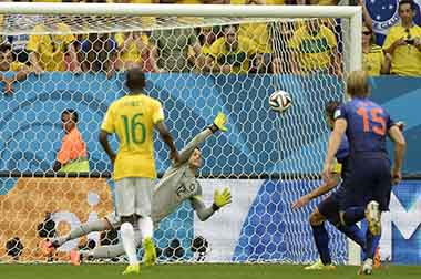Belanda Unggul 2-0 dari Brasil di Babak Pertama