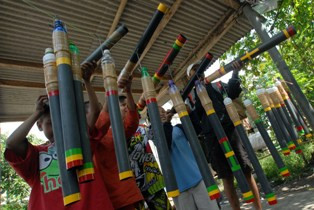 Tradisi Bedil Lodong Menggeliat saat Ramadan